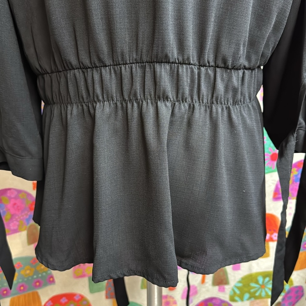 Sweet Rain Button Down Blouse. Large - image 7